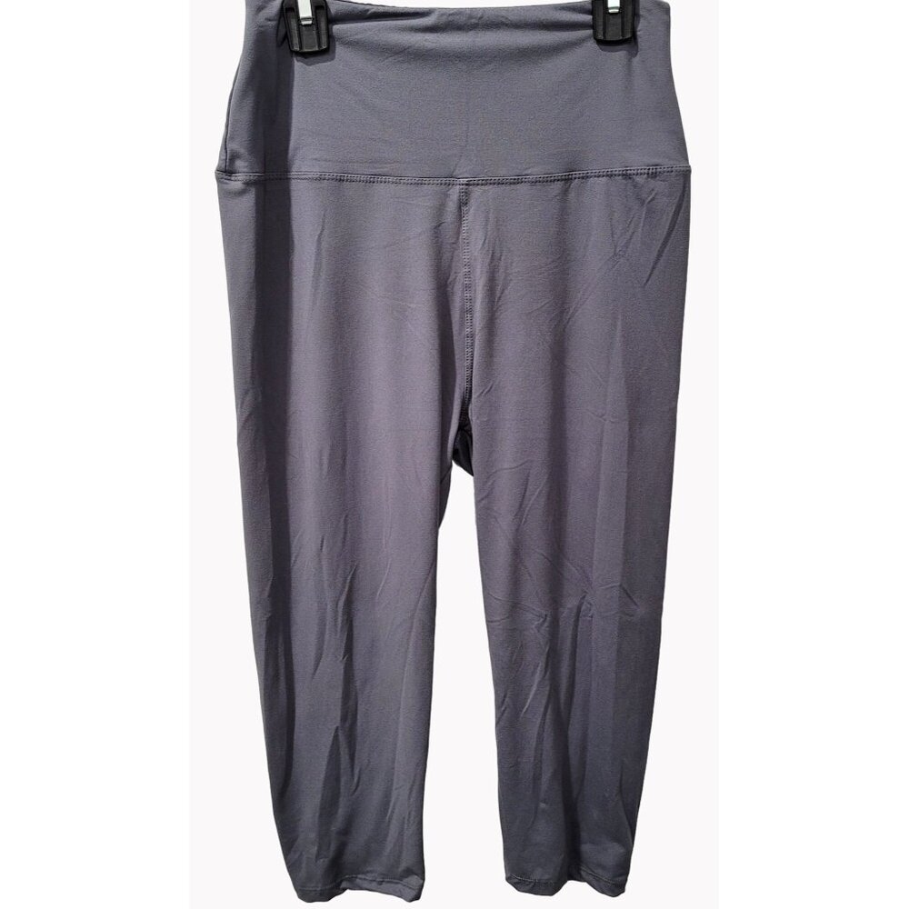 Women's Athletic Wear Yoga Gray Capri Pants Size S/M